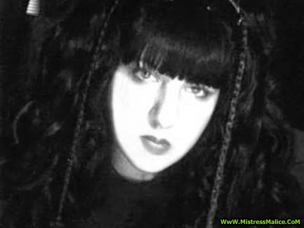 Speak To Mistress Malice Via Talksugar!