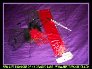 RED SMOKING FETISH SET